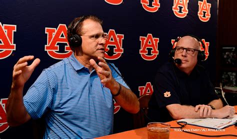 auburn radio death|Auburn broadcaster Rod Bramblett, wife killed in car crash.